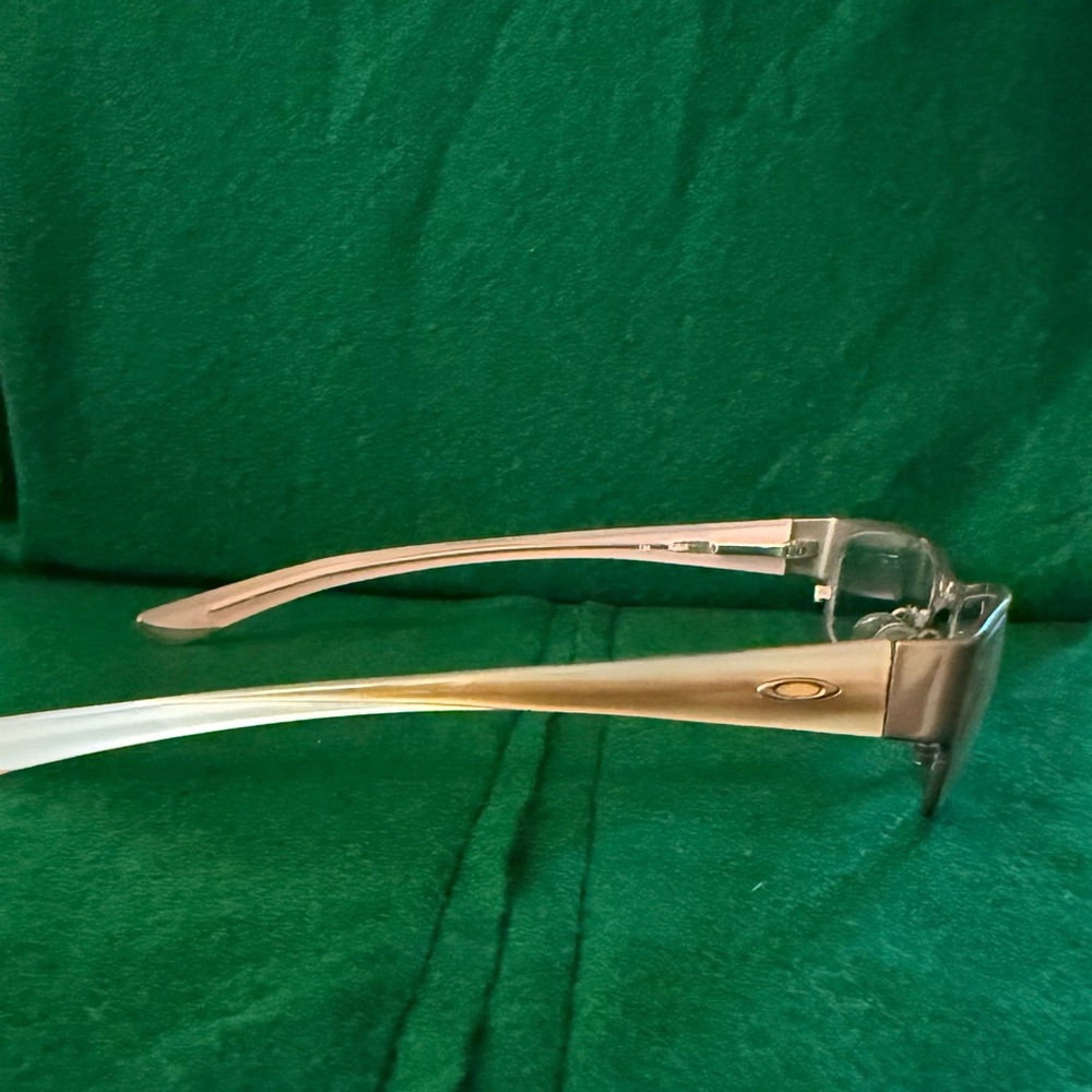 Oakley “Rasin” Rectangular Glasses - Picture 5 of 9